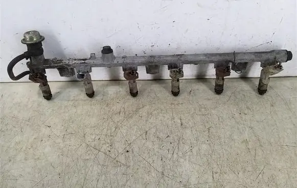 Lexus IS 200-300 Fuel main line pipe 2325070120