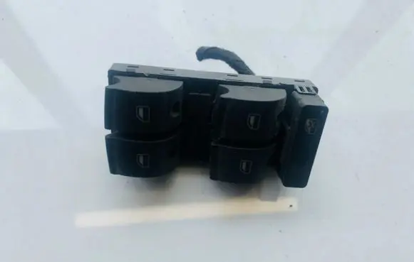 Suzuki SX4 Electric window control switch 8e0959851