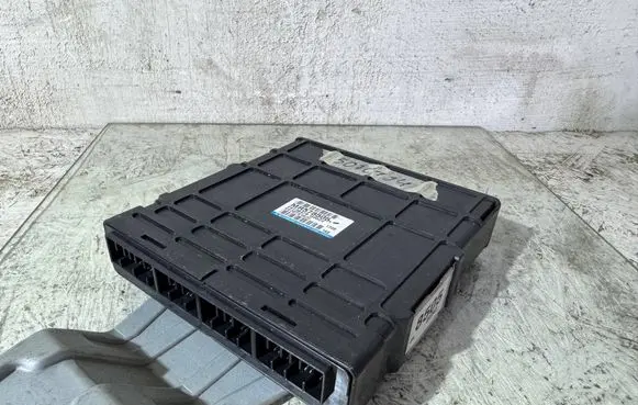 Mitsubishi Galant Engine control unit/module MR578505 E070T910JC E6T35479H00ZC
