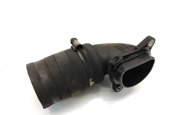 Opel Zafira B Intercooler hose/pipe 13223399