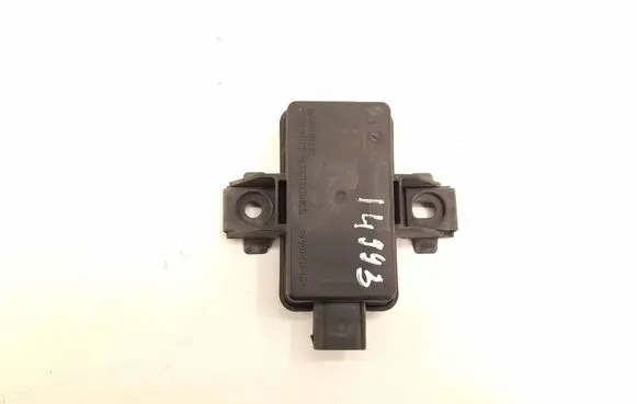 Mercedes-Benz C W205 Tire pressure sensor 0009006907 0009001105