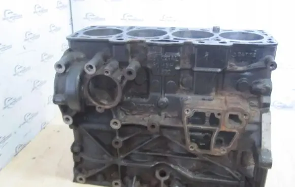Skoda Fabia Mk2 (5J) Engine block 