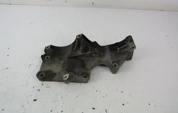 Skoda Octavia Mk2 (1Z) Generator/alternator bracket 03G903143