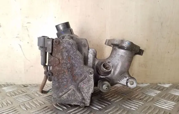 Toyota Corolla E120 E130 Throttle valve 8967221020