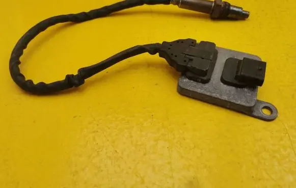Mercedes-Benz GLC C253 Lambda probe sensor A0009058411
