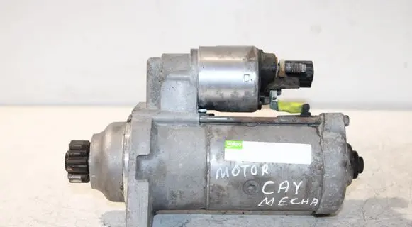 Volkswagen Golf VI Starter motor 