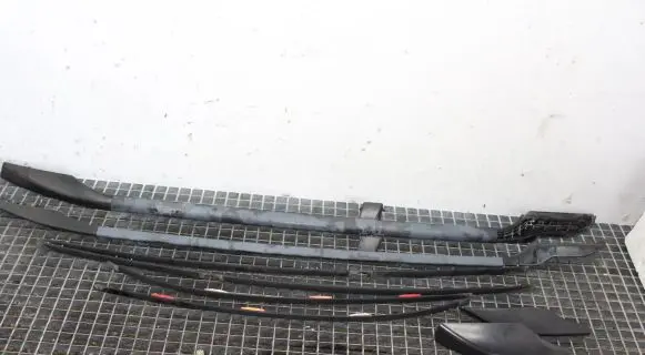 Mitsubishi Outlander Roof transverse bars on the 