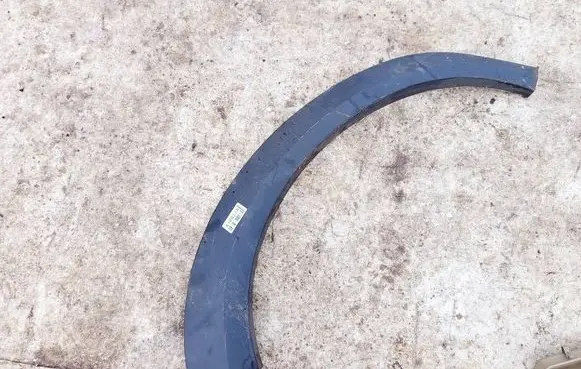 Volvo XC70 Rear arch trim 30763656