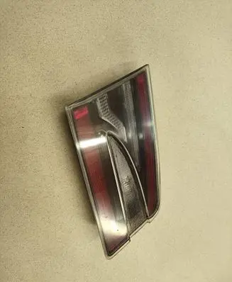 Tailgate rear/tail lights