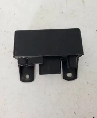 Mercedes-Benz E W211 Glow plug pre-heat relay