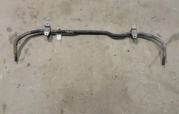 Volkswagen PASSAT B6 Front anti-roll bar/sway bar 