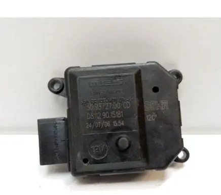 Opel Zafira B Air flap motor/actuator D81129015181 309372700CD