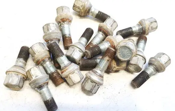 Citroen C4 I Picasso Nuts/bolts 