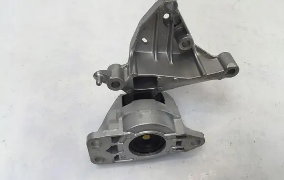 Nissan Qashqai J12 Engine mounting bracket 112326UB0A