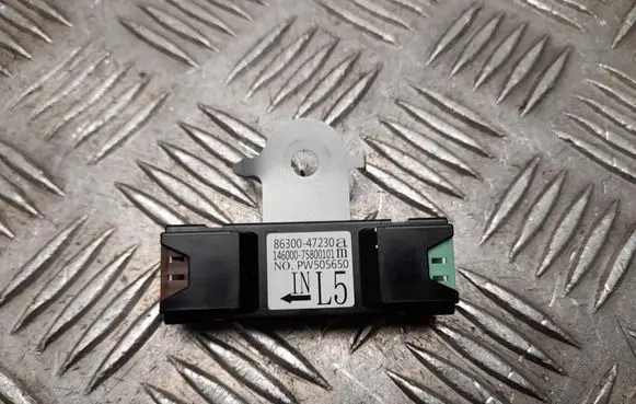 Toyota Prius (XV60) Aerial antenna amplifier 8630047230