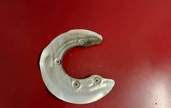 BMW X3 G01 Rear brake disc plate dust cover 6870531