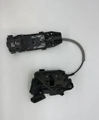 Volkswagen T-Cross Front door lock 45840180
