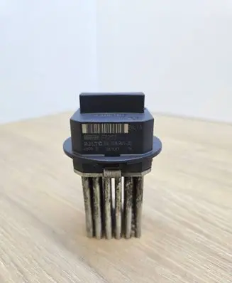 Heater blower motor/fan resistor