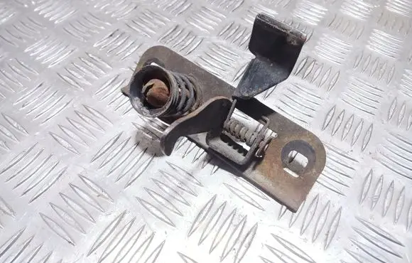 Chrysler Grand Voyager II Engine bonnet (hood) release handle