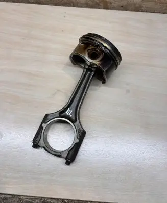 Audi A4 S4 B8 8K Piston with connecting rod 06HB