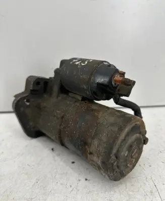 Renault Megane II Starter motor M000T87881 8200584675A D713