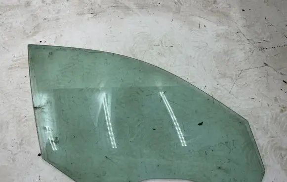 BMW 5 E60 E61 Front door window glass four-door 43R00050