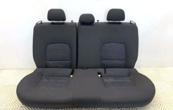 KIA Rio Second row seats