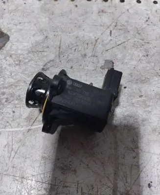 Volkswagen Eos Turbo air boost pressure sensor 06H145710D 9001107054 900F50A1280