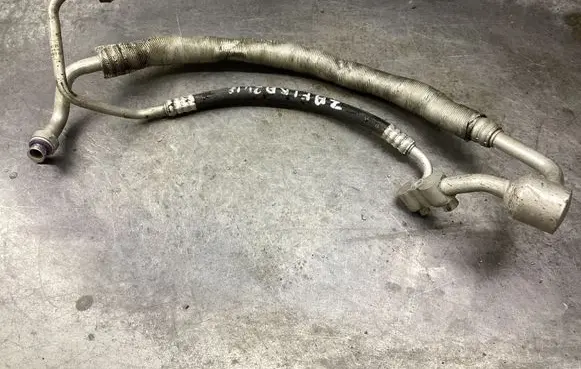 Opel Zafira C Air conditioning (A/C) pipe/hose 511229325 39044105