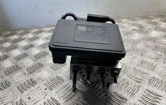 Volkswagen Golf VII ABS Pump 5Q0907379AA 5Q0614517T