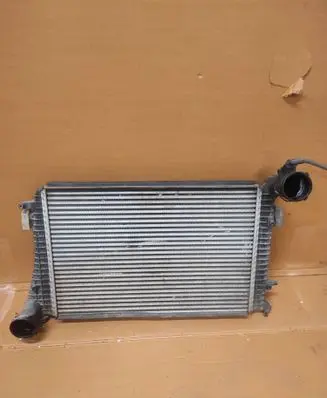 Volkswagen Caddy Intercooler radiator N7086002 1K0145803Q