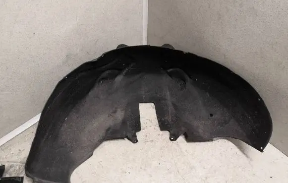 Porsche Macan (95B) Rear arch fender liner splash guards 95B810971