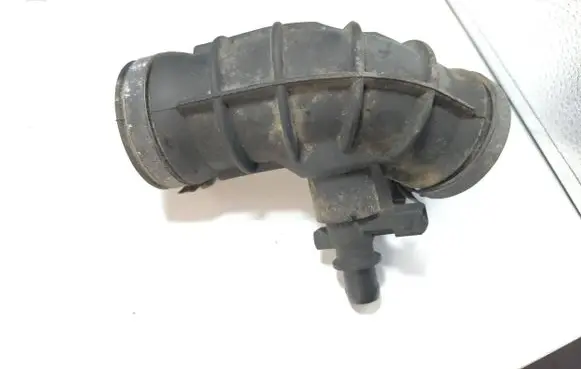 Volvo S60 Turbo air intake inlet pipe/hose 30636854 7757