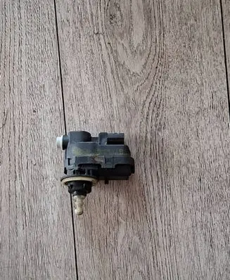 Renault Clio V Headlight level adjustment motor 260564014R