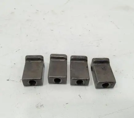 Volkswagen PASSAT B6 Fuel Injector clamp holder 