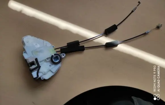 Honda Accord Rear door lock 8515R
