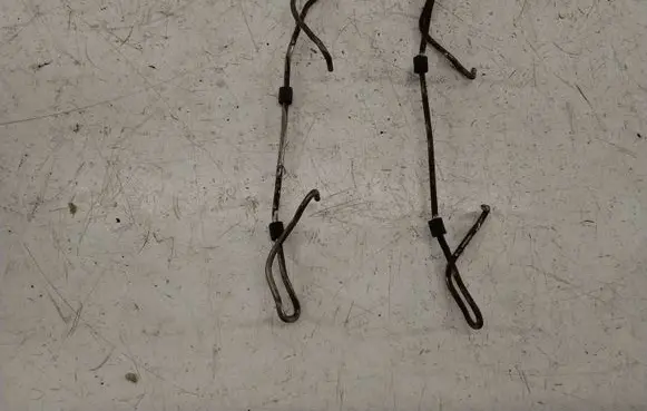 Volvo S60 Front brake pad spring 