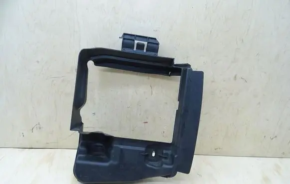 Peugeot 308 Intercooler air channel guide 