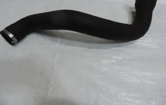 Intercooler hose/pipe
