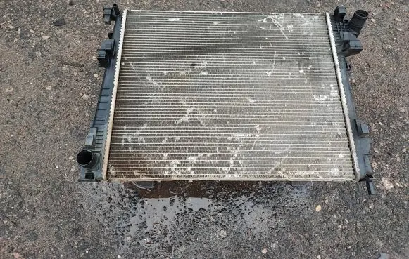 Coolant radiator