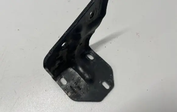 Mercedes-Benz Vito Viano W447 Sliding door lower roller guide/hinge 105603