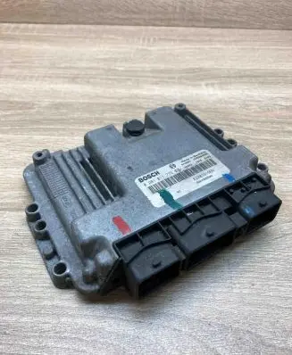 Renault Scenic II - Grand scenic II Engine control unit/module ECU 8200391966 0281011776