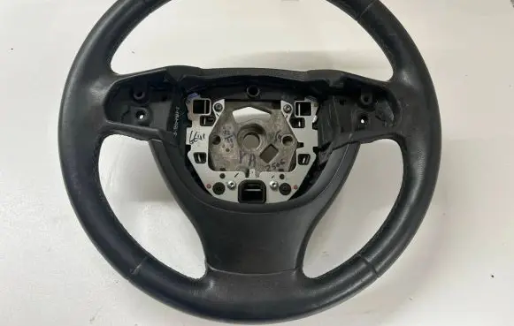 BMW 5 F10 F11 Steering wheel 6102240