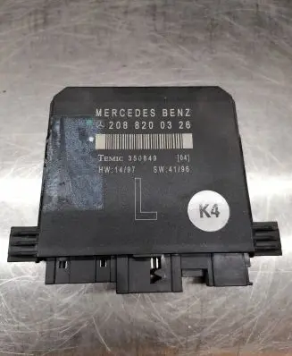 Mercedes-Benz CLK A208 C208 Door control unit/module 2088200326