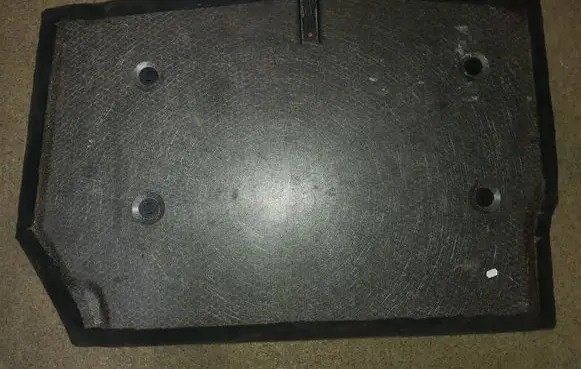 Trunk/boot floor carpet liner
