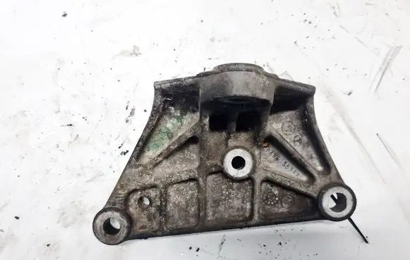 Chrysler Voyager Engine mounting bracket 04861353AA