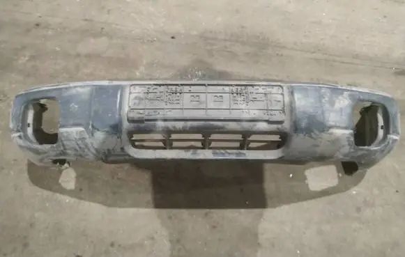 Subaru Forester SF Front bumper PILKAS