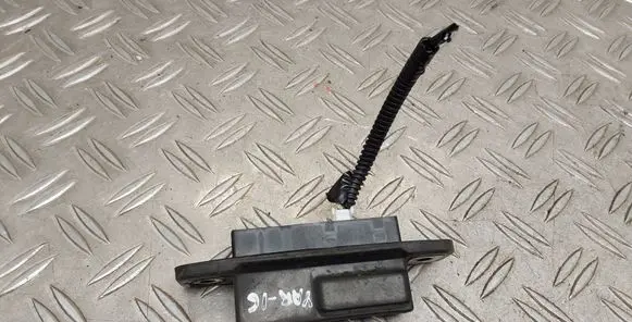 Toyota Yaris Tailgate opening switch 