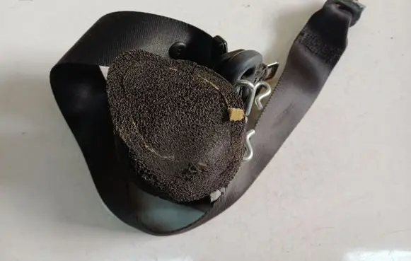 Ford S-MAX Rear seatbelt 