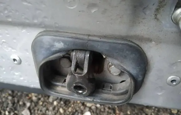 Renault Laguna III Rear door check strap stopper as2